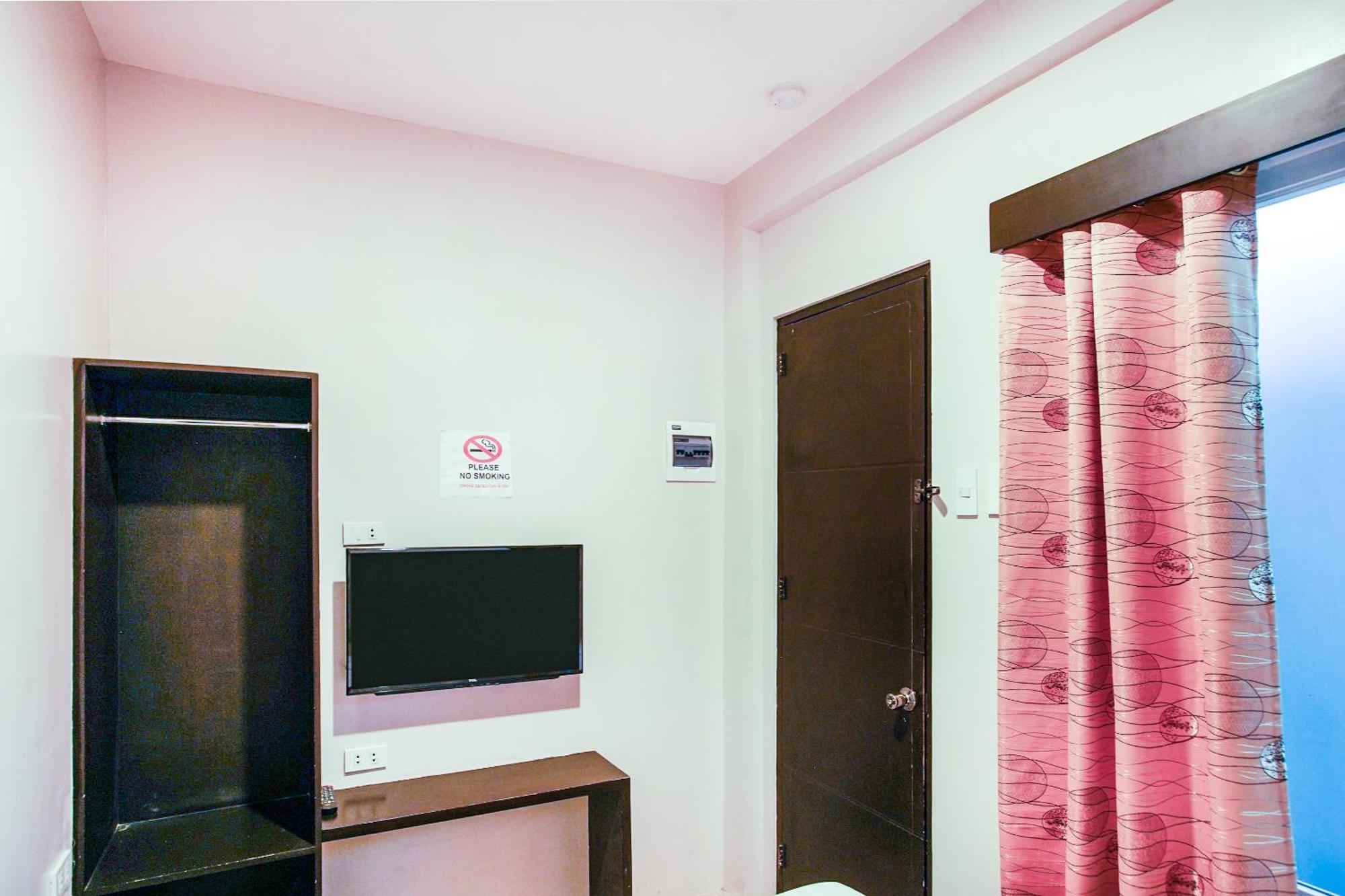 Oyo 489 Casa Mia Hotel Suites General Santos City Exterior photo
